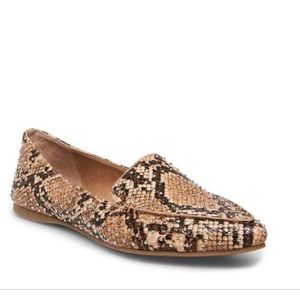 Steve Madden Feather Snake Flats - like new!!!